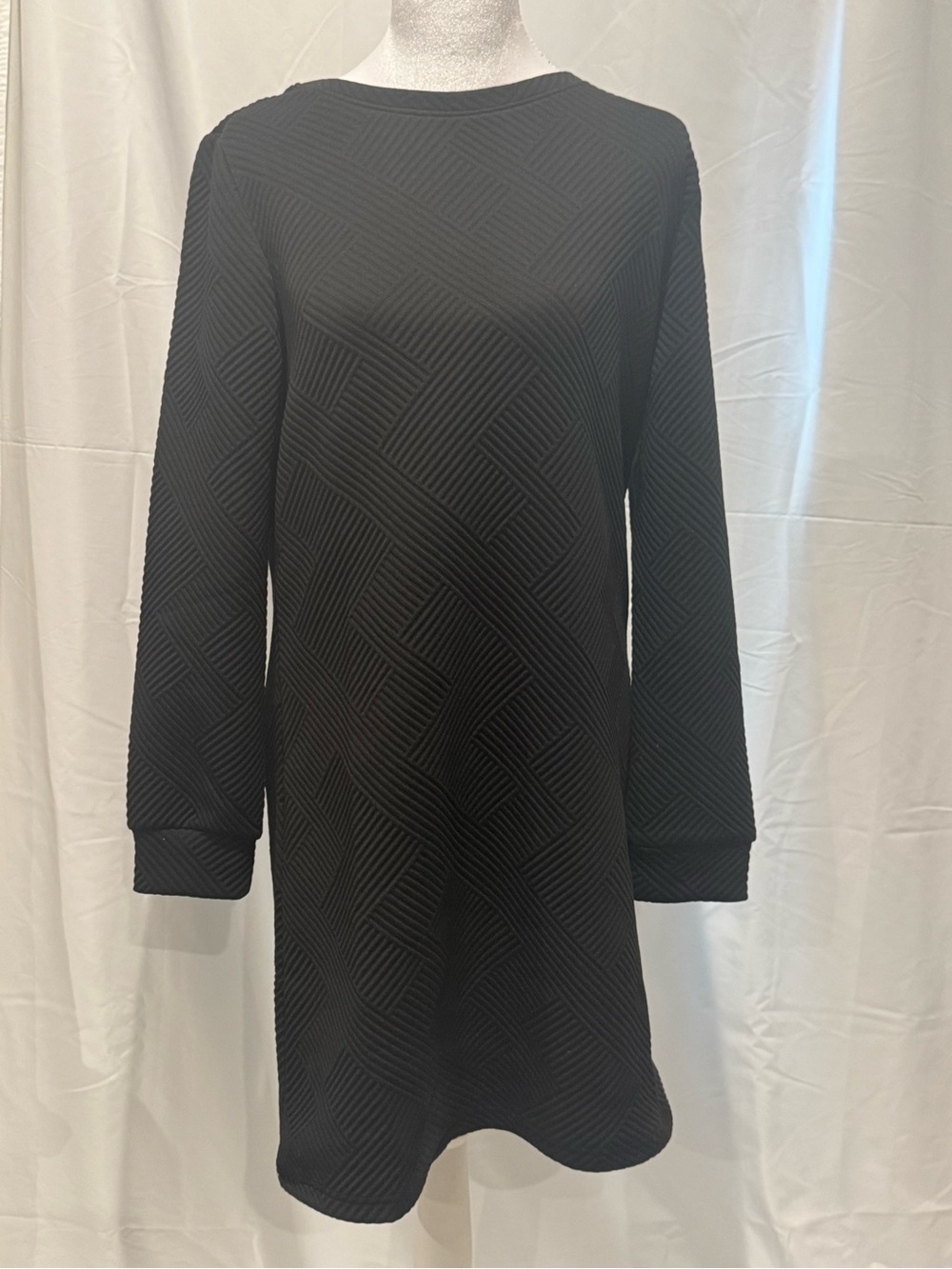 SHEIN Black Textured Long-Sleeve Midi Dress